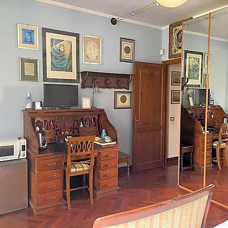 Les Fleurettes Bed & Breakfast