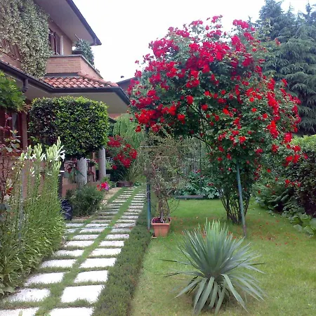 Les Fleurettes Bed & Breakfast