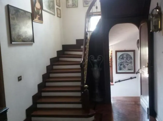 Bed and Breakfast Les Fleurettes Λομάτζο