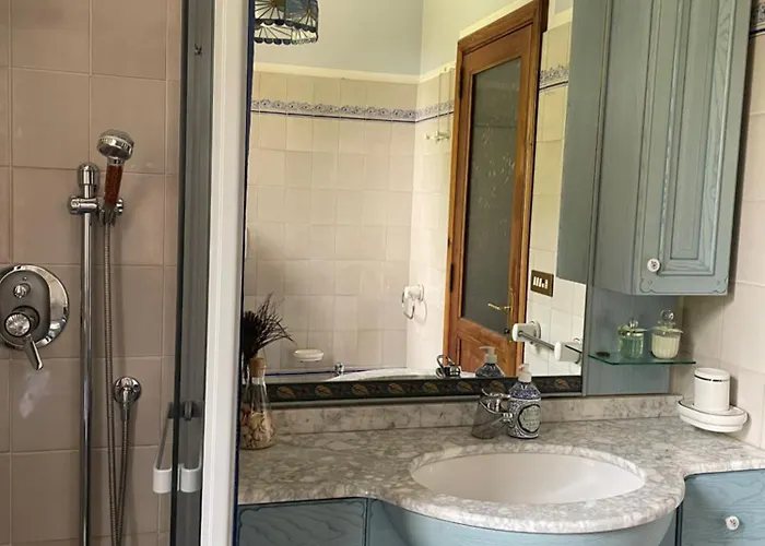 Bed and Breakfast Les Fleurettes 3*
